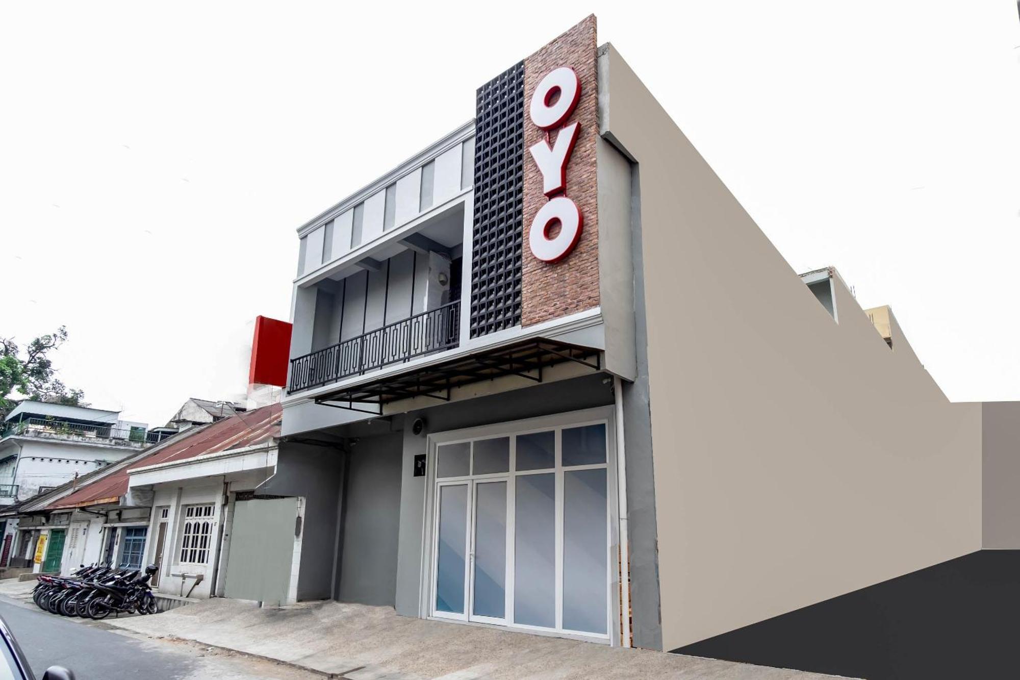 Super Oyo 2345 Homestay Jaya Medan Buitenkant foto